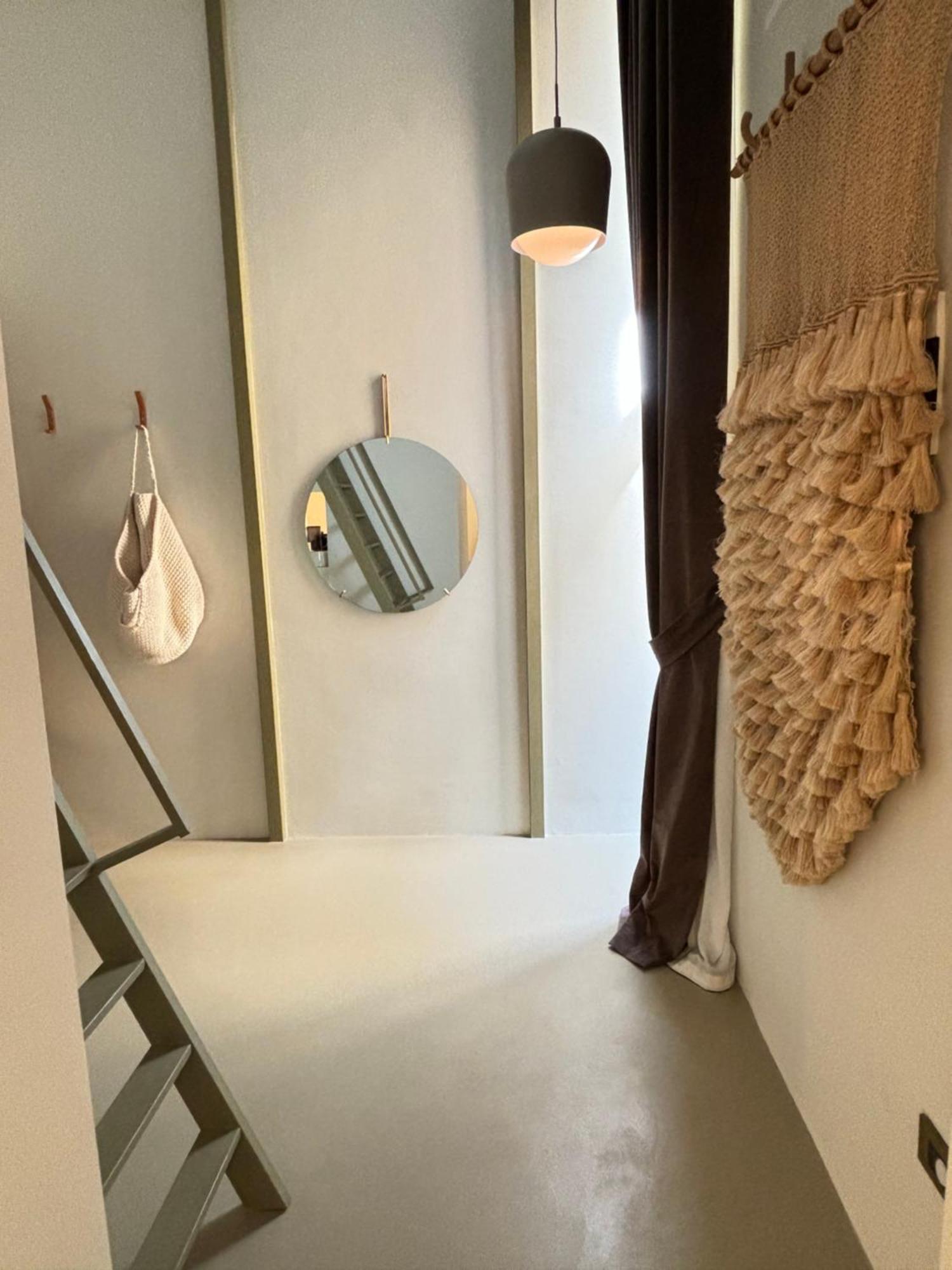 Pause Apartment